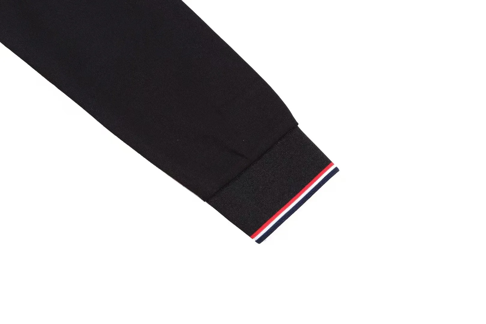 【New Arrival In Stock】𝐌𝐎𝐍𝐂𝐋𝐄𝐑~ #2025 New Arrival Quality POLO ， Breathable ， ， ， Quality。 ！ ， ！ LOGO Quality ：Black，White Sizes：M~L~XL~2XL~3XL